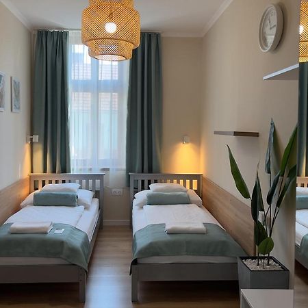 Anova Apartman Gyula Exterior photo
