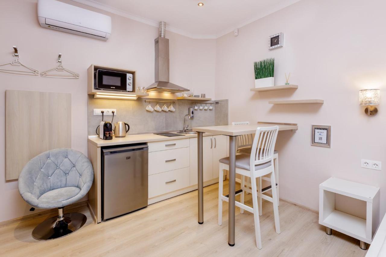 Anova Apartman Gyula Exterior photo
