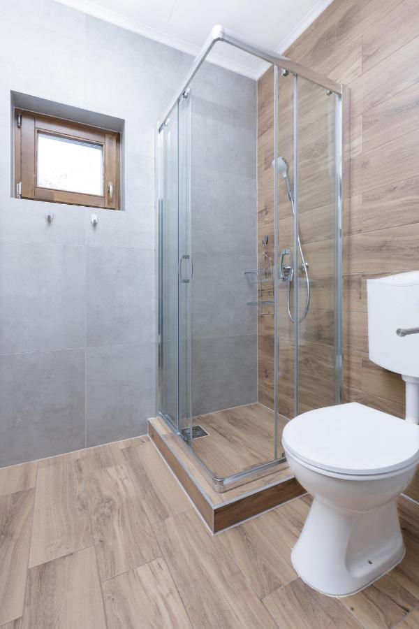 Anova Apartman Gyula Exterior photo